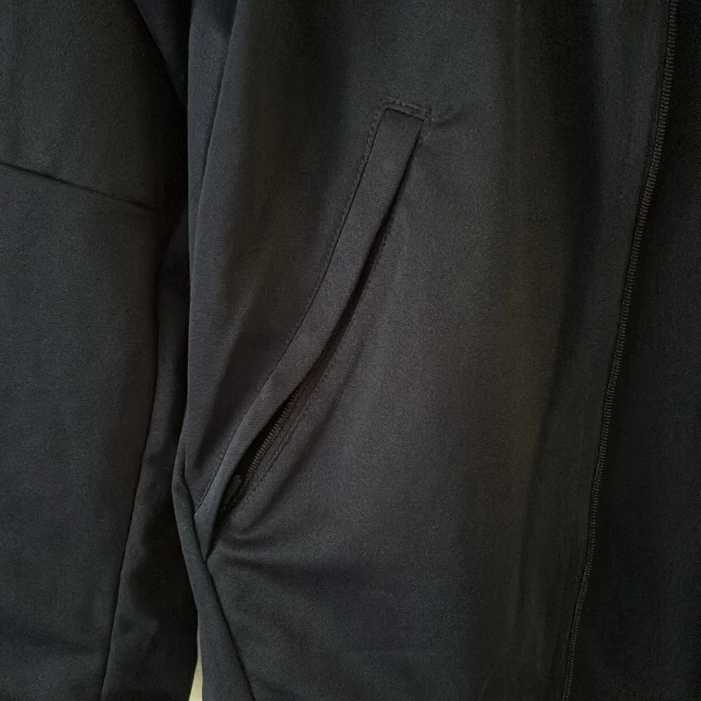 Nike navy blue and gray lightweight zip up athletic jacket youth large